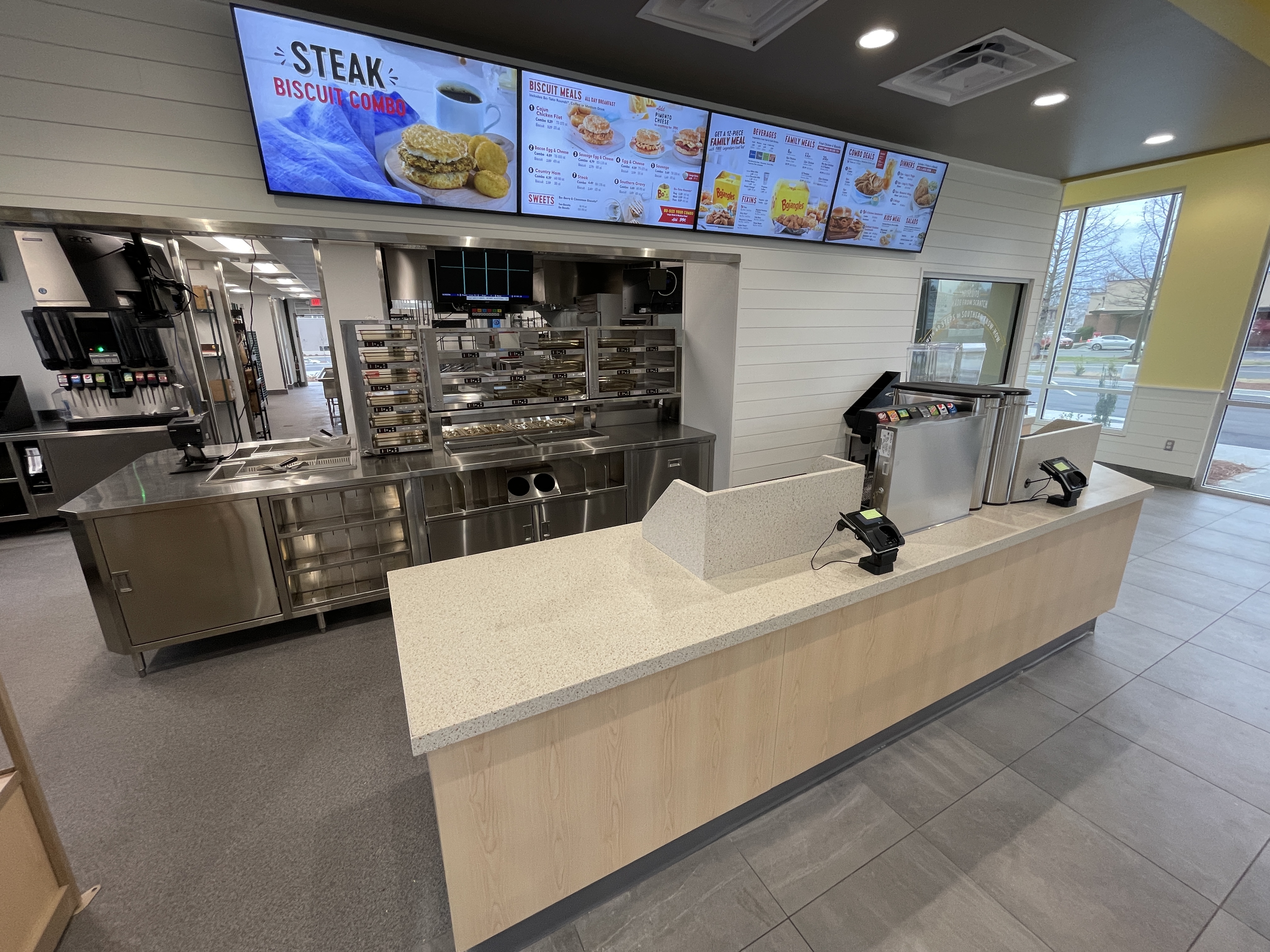 Restaurant counter and dining environment from prior founder field experience